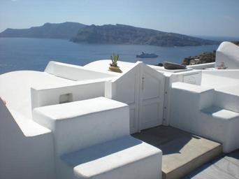 santorini-greek-island-greece-86828.jpg