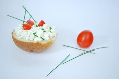 cream-cheese-cheese-tomato-red-181529.jpg