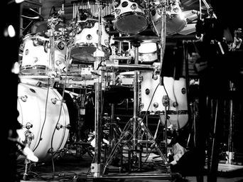 drums-music-hardware-rock-and-roll-700456.jpg