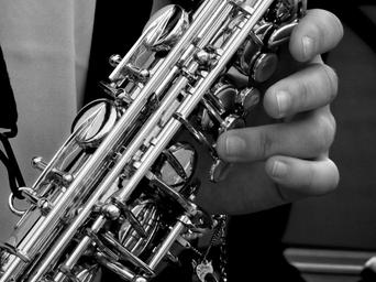 music-saxophone-instrument-1569816.jpg