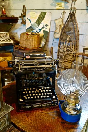 Free Images - typewriter manual antique 1679814