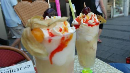 ice-cream-sundae-ice-cream-sorbet-427473.jpg