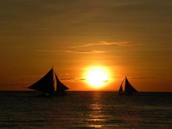 sunset-sailing-boats-sea-travel-86214.jpg