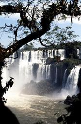 waterfall-brazil-iguaz%C3%BA-waterfalls-987910.jpg