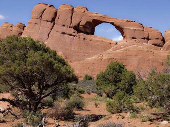 wilson-arch-arches-national-park-red-204186.jpg