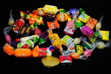 candy-hand-made-sweets-treat-295590.jpg