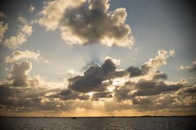 sunset-clouds-sea-ocean-landscape-1712954.jpg