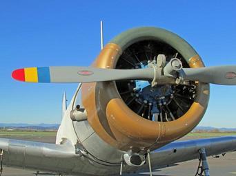 airplane-engine-propeller-bt-13-527369.jpg