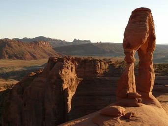 Arch-Arches-National-Park-Moab.jpg