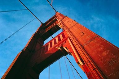 Golden_Gate_Bridge_with_Blue_Background.jpg