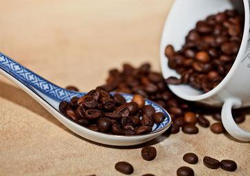 coffee-coffee-beans-grain-coffee-674586.jpg
