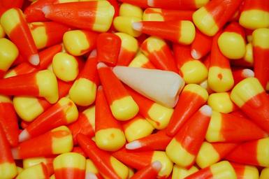 candy-candy-corn-sweet-treat-green-450347.jpg
