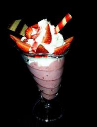 ice-cream-strawberries-cream-sweet-391114.jpg