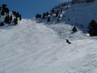 skiing-skiers-skier-runway-ski-run-3797.jpg