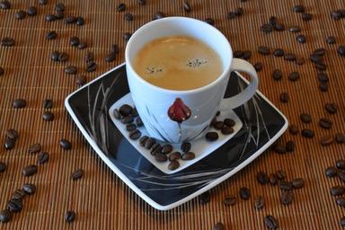 coffee-beans-coffee-the-drink-674707.jpg