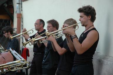 jazz-fanfare-trumpet-musical-515903.jpg