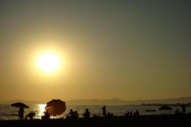 sun-beach-vacation-sea-summer-1336425.jpg