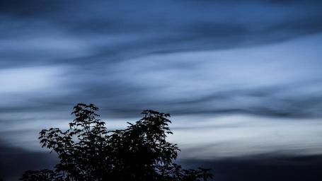clouds-at-night-cloud-phenomenon-389146.jpg