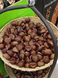 chestnuts-thanksgiving-food-autumn-634846.jpg