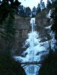 waterfall-frozen-waterfall-winter-647631.jpg