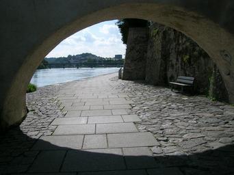 arch-stone-arch-danube-177253.jpg
