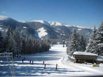 skiing-winter-snow-snow-landscape-972346.jpg
