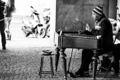 street-musicians-music-musician-485113.jpg
