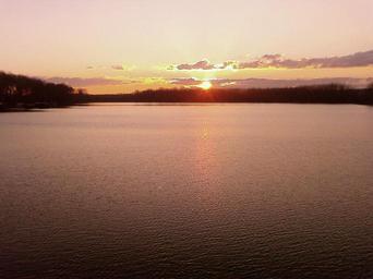 Sunset over tikvara lake.jpg